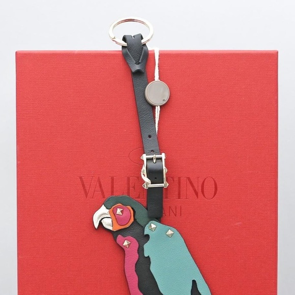 Valentino Garavani  Leather Heart Bag Charm/Key Charm NWT - Picture 16 of 16